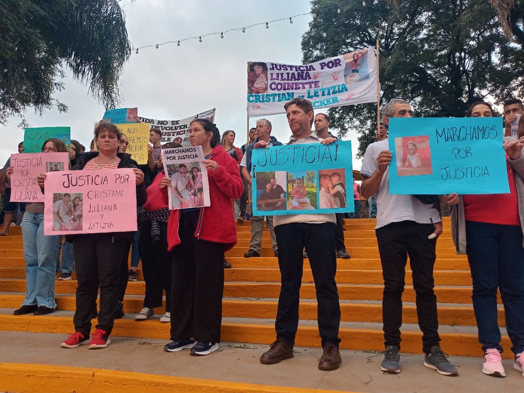 “Vamos a hacer una o veinte marchas más si hace falta”: Abel Spiecker volvió a pedir justicia en la movilización que recordó a Liliana, Cristian y Letizia